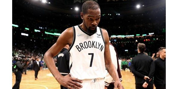 Kevin Durant ponovno je na meti navijača Golden State Warriorsa Kevin Durant ponovno je na meti navijača Golden State Warriorsa